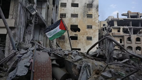 Netanyahu manipula al Gigante de Plastilina