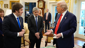 No es Karina, Santiago, es Javier