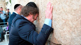 Entre aplaudidores festivos y cancelados instrumentales