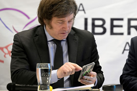 A favor y en contra de Toviggino y Tapia